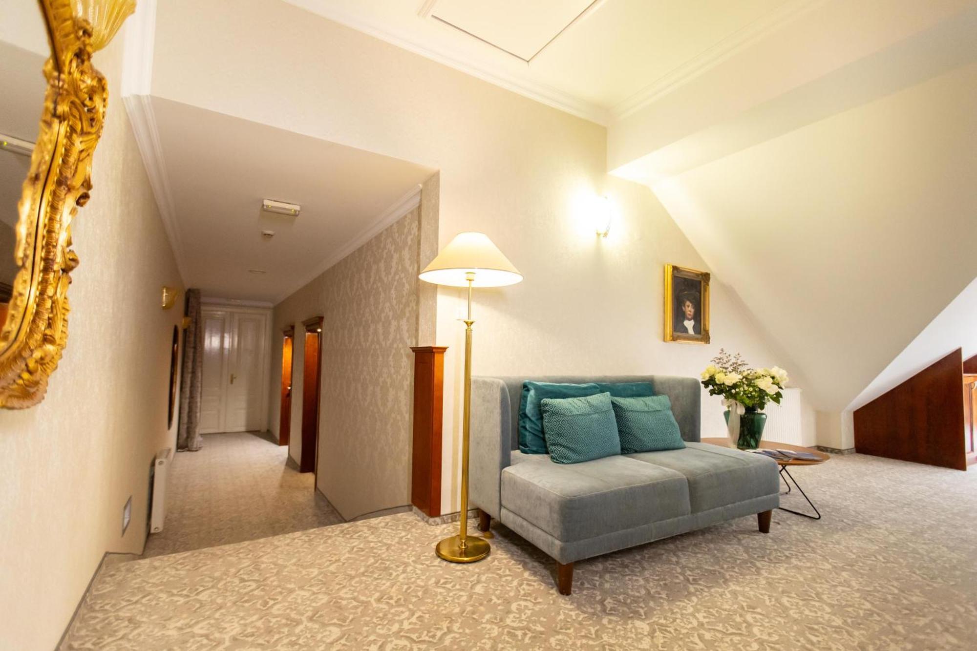 Hotel Waldinger Osijek Ngoại thất bức ảnh
