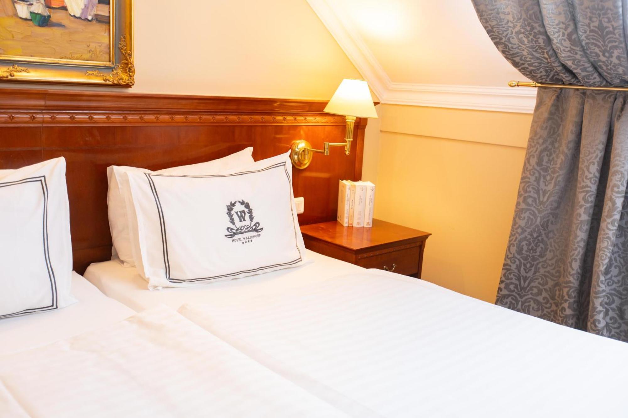 Hotel Waldinger Osijek Ngoại thất bức ảnh