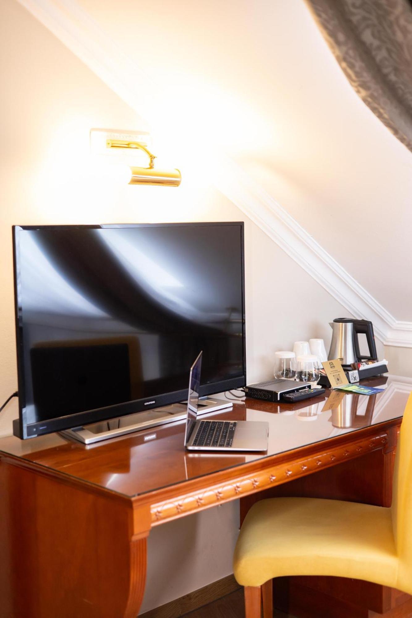 Hotel Waldinger Osijek Ngoại thất bức ảnh
